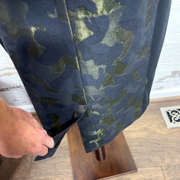 ANTHROPOLOGIE MAEVE Camo Brocade Ponte Pencil Skirt Black/Green Sz 8 EUC - Picture 5 of 7